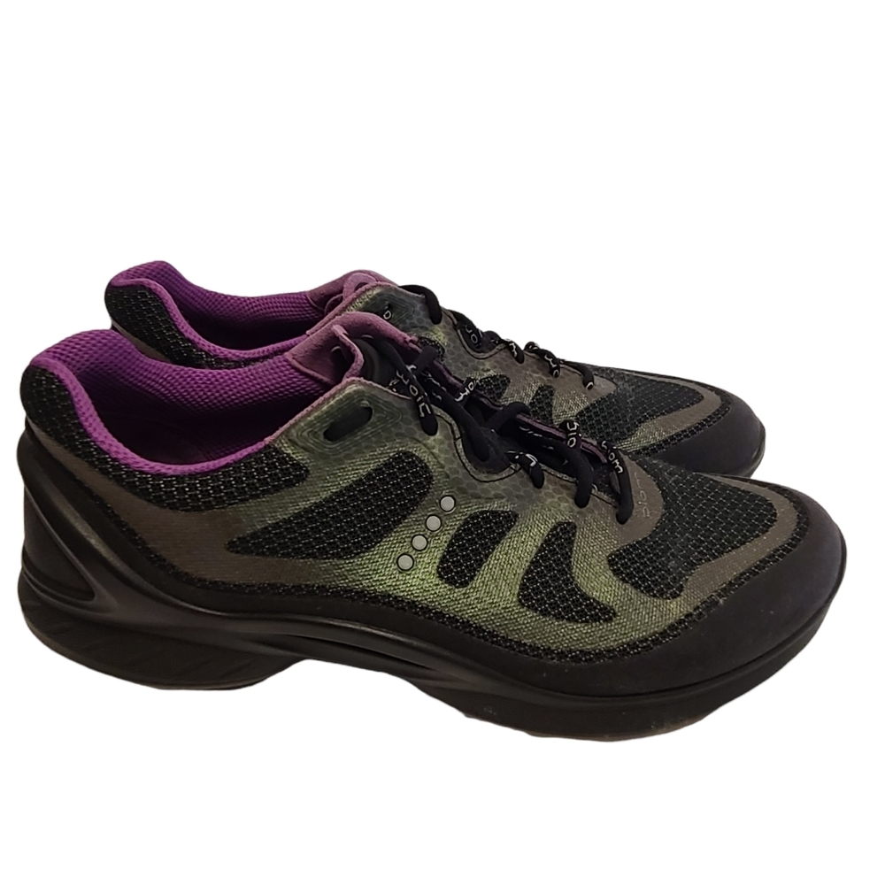 Ecco BIOM Fjuel Tie Women's Lace Up Walking Shoe Size 7